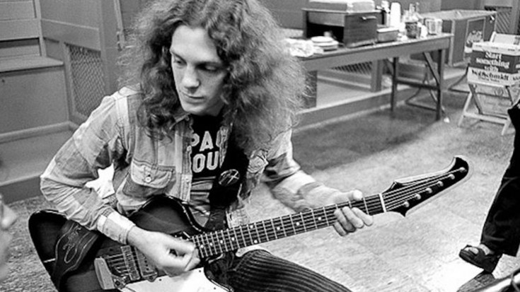 44 Years Ago: Allen Collins Strikes Gold With Out Of This World “Free Bird” Guitar Solo | Society Of Rock Videos