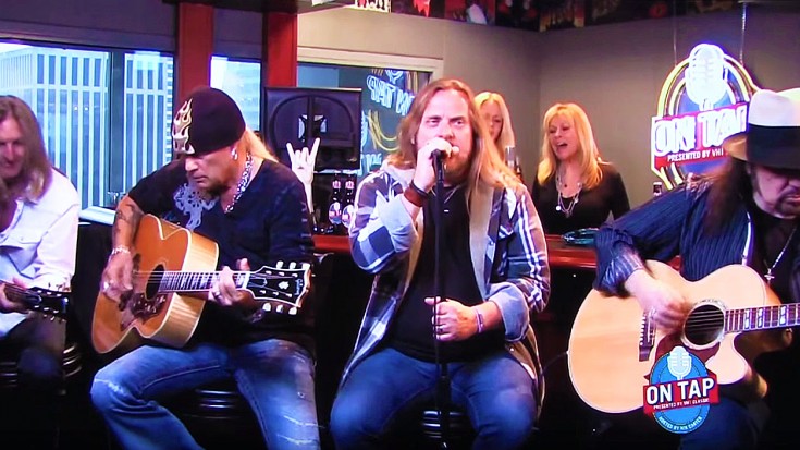 Lynyrd Skynyrd Jam Out With Acoustic “Sweet Home Alabama”- Can’t Help But To Sing Along! | Society Of Rock Videos