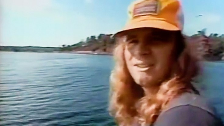 Ronnie Van Zant Explaining Meaning Behind “Free Bird” Will Have You In A Daze | Society Of Rock Videos