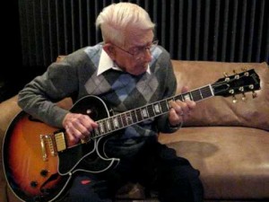 92-Year Old Grandpa Still Has It – Never Too Old To Rock N Roll