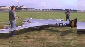 See The World’s Largest Model RC Plane — The B-29!