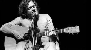 43 Years Later, Harry Chapin’s “Cat’s In The Cradle” Still Touches On Every Good Father’s Biggest Fear