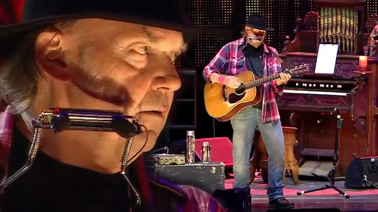 Neil Young, “OId Man” Live From Farm Aid 2008 | Society Of Rock Videos