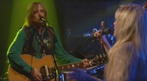 With These Vocals, Stevie Nicks Steals Tom Petty Fans’ Attention