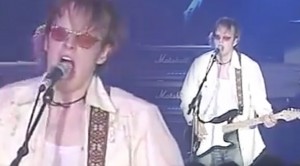 Joe Bonamassa Nails Hendrix’s “Are You Experienced” Live
