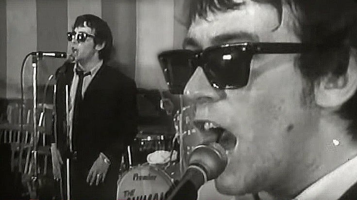 The Animals’ Eric Burdon Is The King Of Cool In “We Gotta Get Out Of This Place” Performance | Society Of Rock Videos