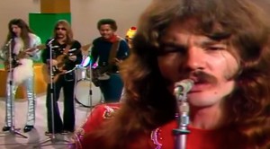 The Doobie Brothers’ “Listen To The Music” Performance Is A Guaranteed Good Time