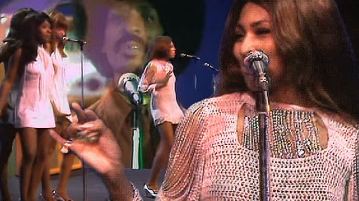 Tina Turner Performs “Proud Mary” In 1971 Live On Stage | Society Of Rock Videos