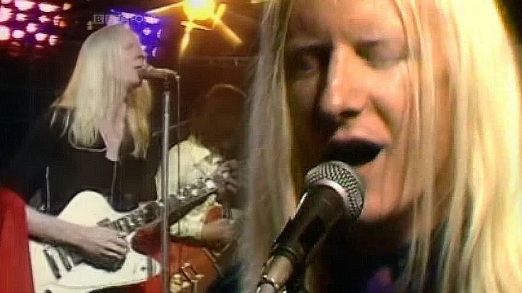 Johnny Winter’s Southern Rock Twist On “Jumpin’ Jack Flash” Will Get You Dancing! | Society Of Rock Videos
