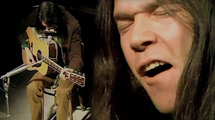 Neil Young Gives His First EVER Performance Of “Heart Of Gold,” Live In ’71 | Society Of Rock Videos