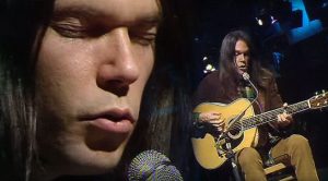 26 Year Old Neil Young Performs “Old Man” Unplugged Live On Television
