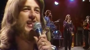 Three Dog Night Define Blue Eyed Soul In 1970’s “Mama Told Me Not To Come”