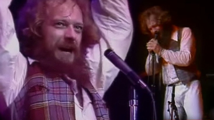 Jethro Tull Get To The Heart Of The Matter With Compelling “Aqualung” Performance | Society Of Rock Videos