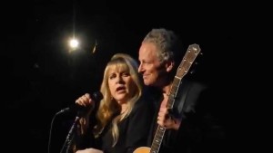 Lindsey Buckingham Says Stevie Nicks Was “Disoriented” Creatively