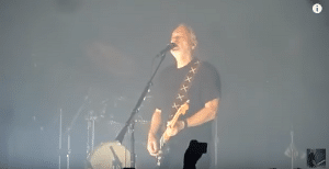 “Purple Rain” Goes Pink: You Won’t Believe What David Gilmour Does With This Prince Classic