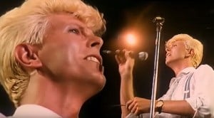 David Bowie Sings “Imagine” On The Anniversary Of John Lennon’s Death
