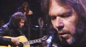 Neil Young Delights With Stunning, Unplugged “Harvest Moon” Set