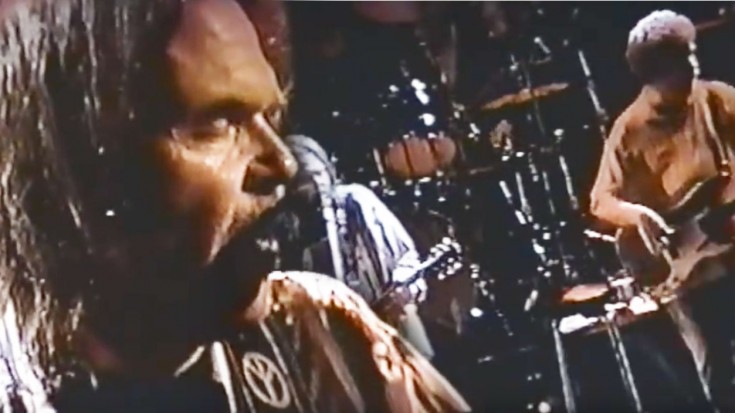 Neil Young Performs “On The Dock Of The Bay” With Booker T & The M.G’s | Society Of Rock Videos