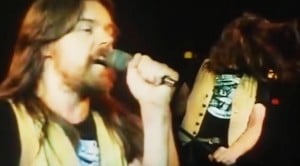 Bob Seger’s ’78 “Hollywood Nights” Performance Has Crowd Going CRAZY