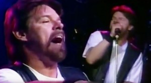 Bob Seger’s ’96 “Roll Me Away” Performance Will Take You Along With Him