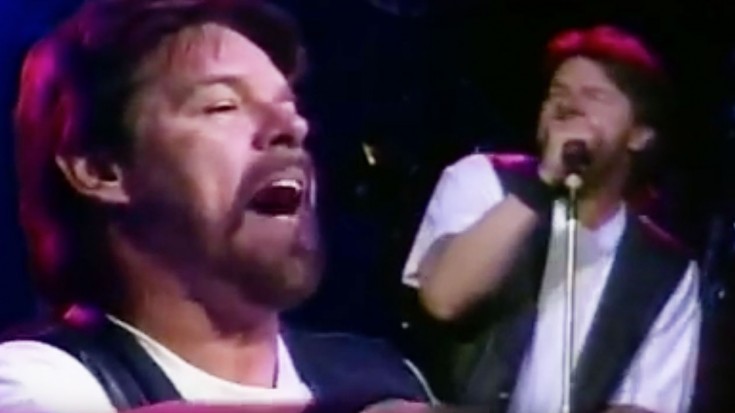 Bob Seger’s ’96 “Roll Me Away” Performance Will Take You Along With Him | Society Of Rock Videos
