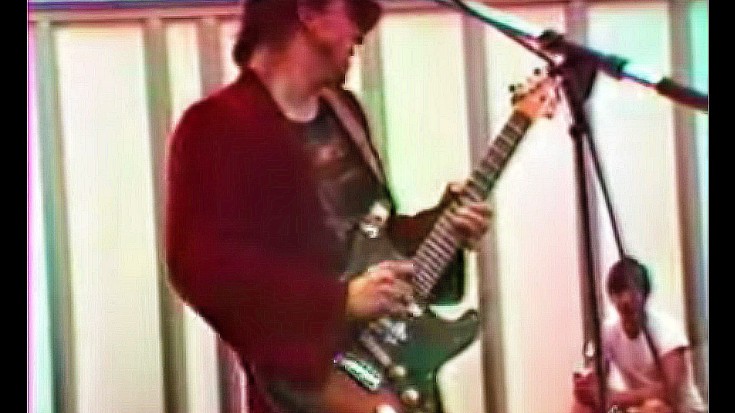 25-Year-Old Stevie Ray Vaughan Shines On Never Before Seen Live Footage | Society Of Rock Videos