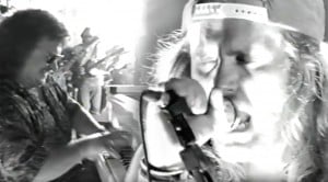 Southern Rockers Lynyrd Skynyrd Celebrate Return With Smokin’ Hot “Smokestack Lightning”