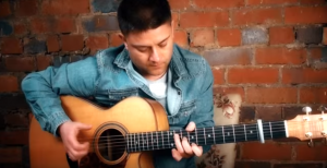 Pete Kent Brings Back The Magic With His Guitar Cover Of Fleetwood Mac’s ‘Everywhere’