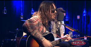 Seether’s Shaun Morgan Opens Up, Gets Vulnerable In Stunning Acoustic “Broken” Performance
