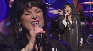 Ann Wilson’s Bluesy, Soulful Take On Buffalo Springfield’s “For What It’s Worth” Is Out Of This World