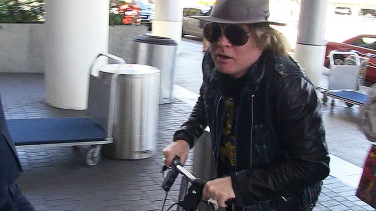 Coachella, AC/DC, And Prince: Hear Axl Rose Give His First Interview In YEARS! | Society Of Rock Videos