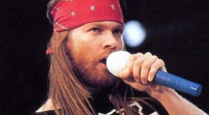 Axl Rose Won’t Sign Your Stuff Anymore – But Not For The Reason You’re Expecting