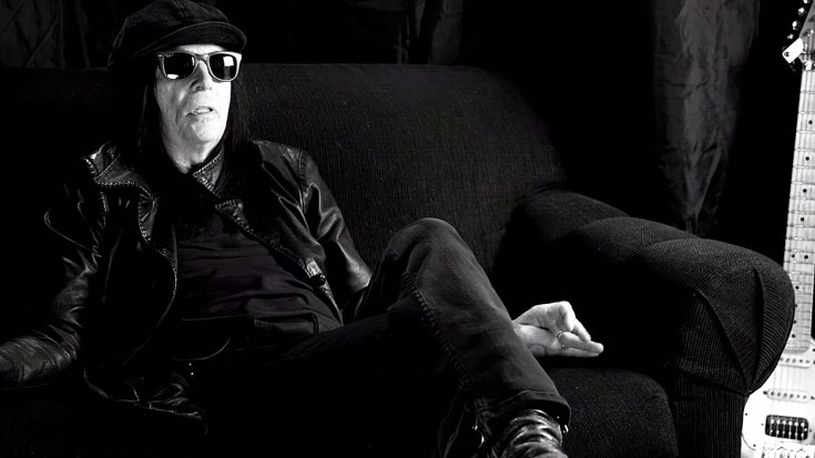Mötley Crüe’s Mick Mars SLAMS Awards Shows, Rock And Roll Hall Of Fame In Epic Rant | Society Of Rock Videos