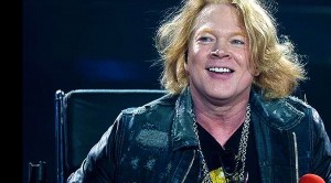 Axl Rose Reveals What Every AC/DC Fan Has In Common – Yep, Even YOU!