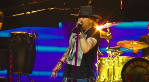 Awesome New Footage Of Guns N’ Roses Reunion Tour!