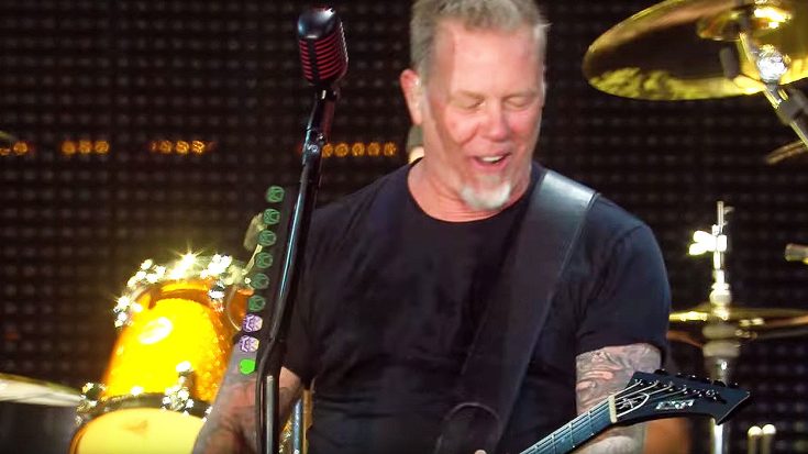 Metallica’s James Hetfield Cracks Huge Smile During First Performance Of Band’s New Single “Hardwired” | Society Of Rock Videos