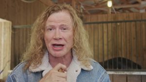 Watch Dave Mustaine Impersonate Robert Plant
