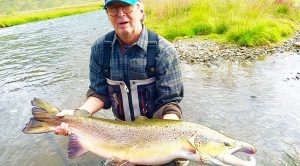 Eric Clapton Catches Record Salmon!