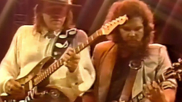 Southern Rock Meets Texas Blues When Stevie Ray Vaughan Joins Skynyrd For “Call Me The Breeze” | Society Of Rock Videos