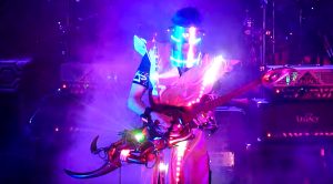 Steve Vai Turns Concert Into Straight Up Space Age Wonderland!