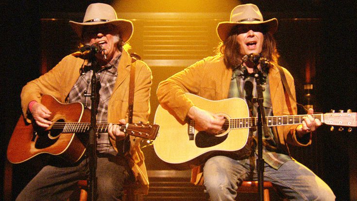 Neil Young Crashes Tonight Show—Performs Timeless Duet Of ‘Old Man’ With Jimmy Fallon! | Society Of Rock Videos