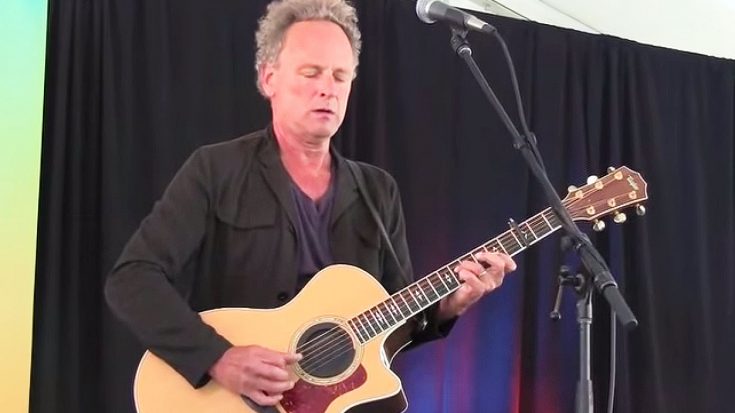 Lindsey Buckingham Injects New Life Into This Fleetwood Mac Classic With Incredible Live Rendition! | Society Of Rock Videos