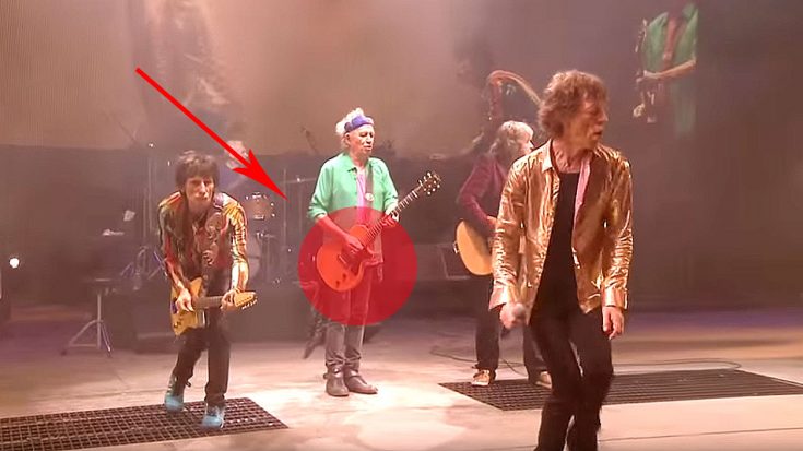 Listen To This Crowd When Keith Richards Starts Playing “I Can’t Get No Satisfaction” | Society Of Rock Videos