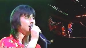 Steve Perry And Journey Enchanted Their Audience With ‘Separate Ways’ | Live 1983