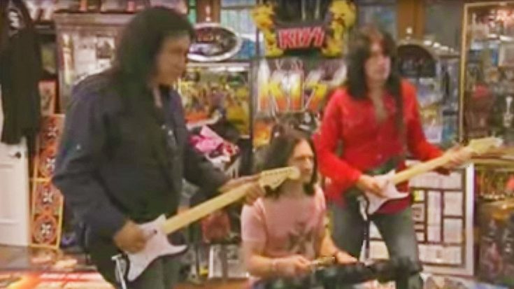 Gene Simmons And Members Of KISS Try Out Their Own Song On Rock Band—Fail Miserably! | Society Of Rock Videos