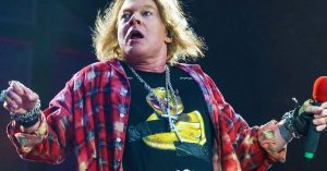 Could Axl Rose Be Out Of AC/DC Soon? This Insider Thinks So, And Guess Who He Expects To Return