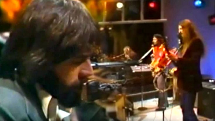 The Doobie Brothers Playing ‘Taking It Too The Streets’ Is The Best Thing You’ll See All Day! | Society Of Rock Videos