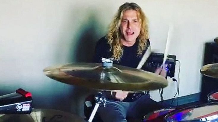 Steven Adler Jams A Special Guns N’ Roses Track For The First Time, And It’s As Awesome As You Expected | Society Of Rock Videos