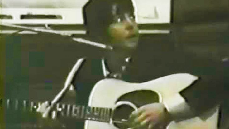 Rare Footage Shows Paul McCartney Recording “Blackbird” In The Studio In 1968! | Society Of Rock Videos