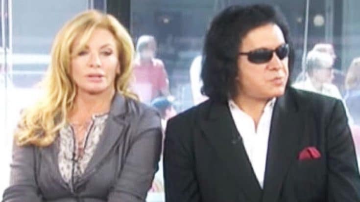 Things Get Awkward In Interview When Gene Simmons’ Wife Sees Something She Wasn’t Supposed To See… | Society Of Rock Videos